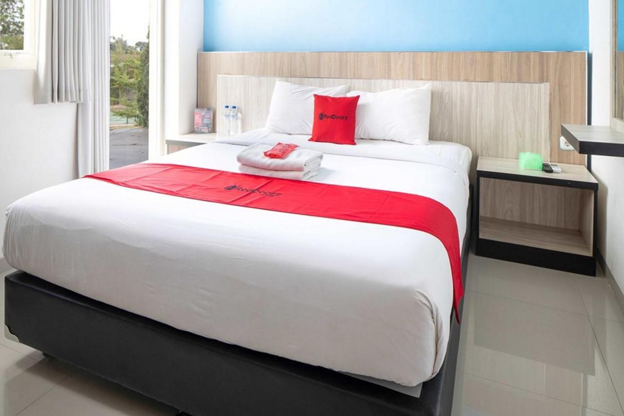 Reddoorz Plus At Panorama Villas Batu Бату Екстериор снимка